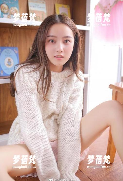这些美丽的瞬间：Umeko J四枫院夜一写真套图免费下载指南！